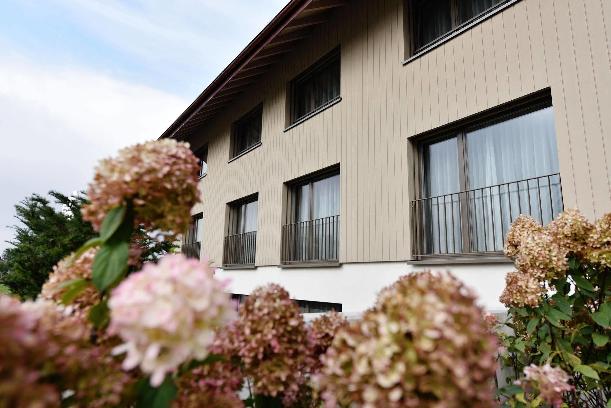 Landgasthof Kreuz - Der Zwischenstopp Mit Herz Auf Dem Weg In Den Suede Kappel bei Olten Exterior foto